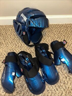 Blue Kids Protective Helmet and Sparring Gloves Set